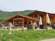 Bello il ‘Sentiero delle panchine ‘ ad anello da San Simone-Passo San Simone + Forcella Rossa-17giu25 - FOTOGALLERY